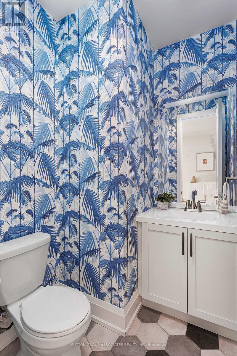 617 Gladstone Avenue, Toronto, Ontario  M6H 3J3 - Photo 8 - W12886194