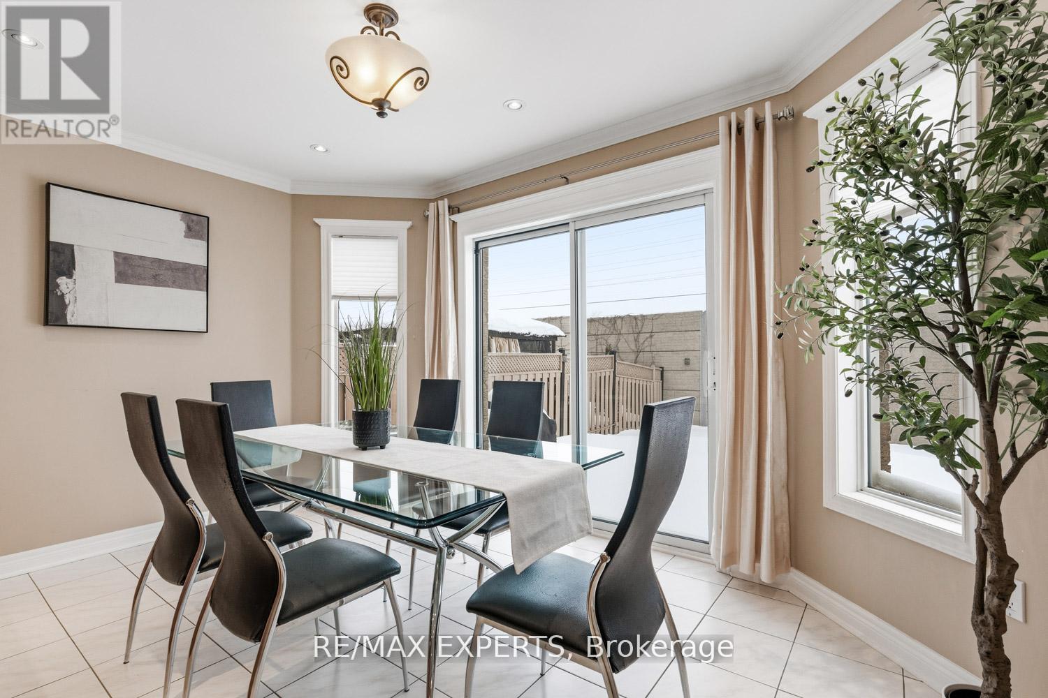 182 Waterbury Street, Caledon, Ontario  L7E 2H9 - Photo 7 - W12886196