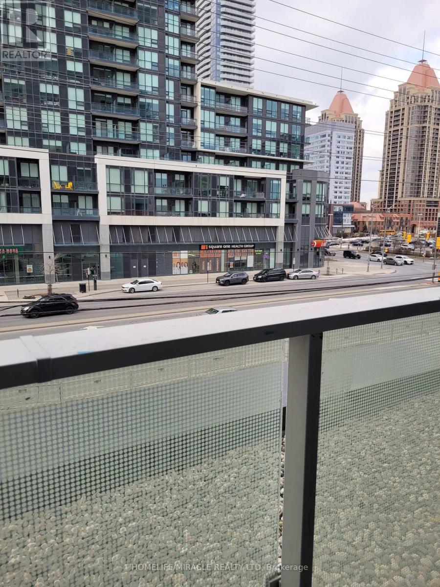 212 - 3900 Confederation Parkway, Mississauga (City Centre), Ontario  L5B 0M3 - Photo 11 - W12886206