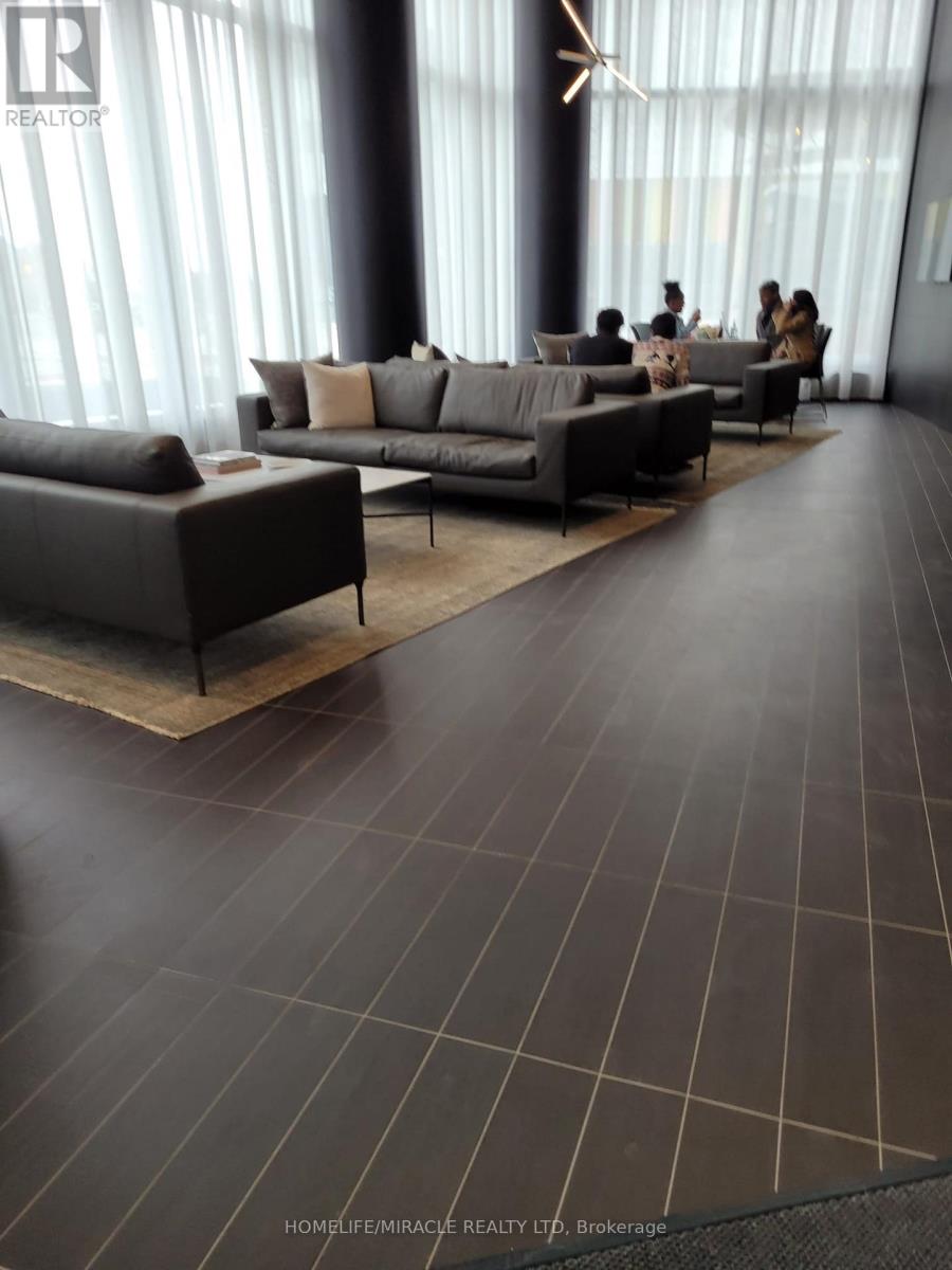 212 - 3900 Confederation Parkway, Mississauga (City Centre), Ontario  L5B 0M3 - Photo 14 - W12886206