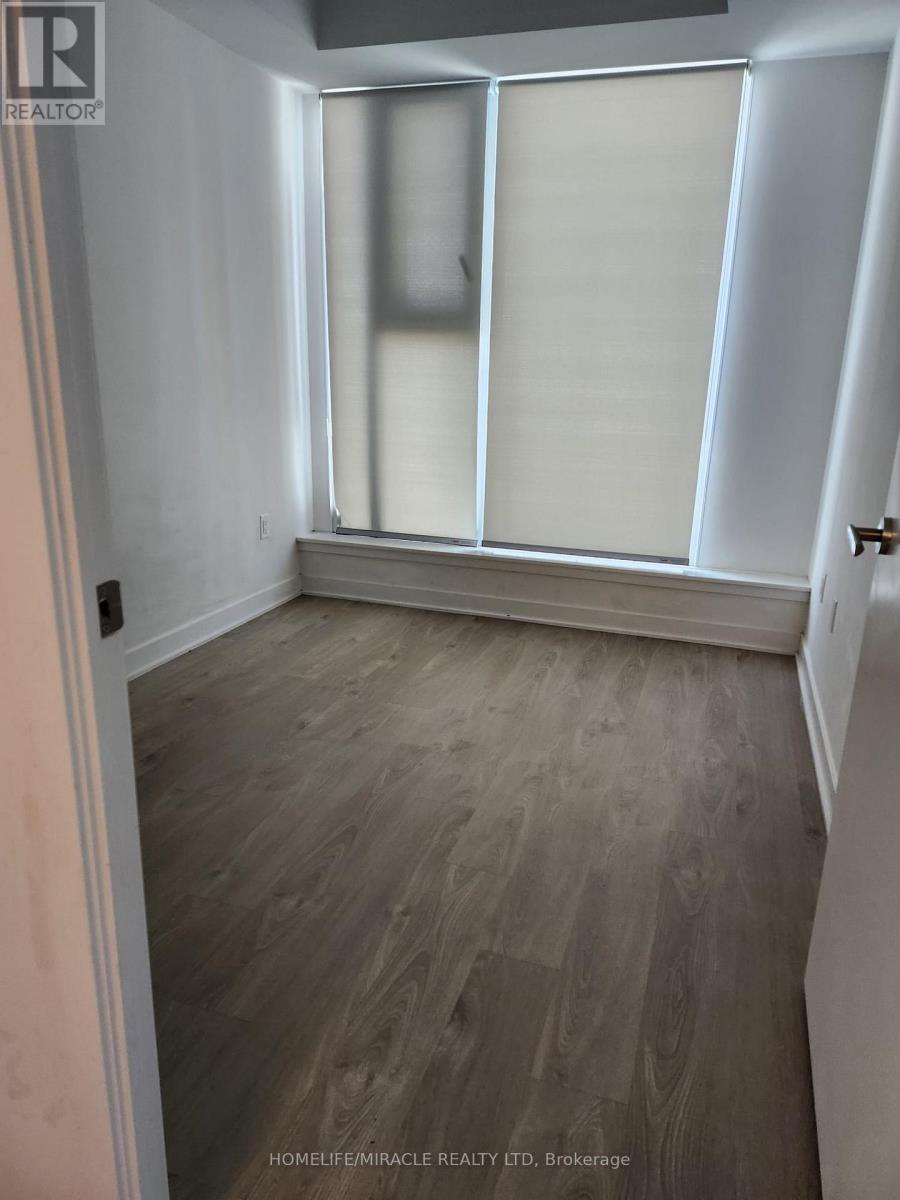 212 - 3900 Confederation Parkway, Mississauga (City Centre), Ontario  L5B 0M3 - Photo 8 - W12886206