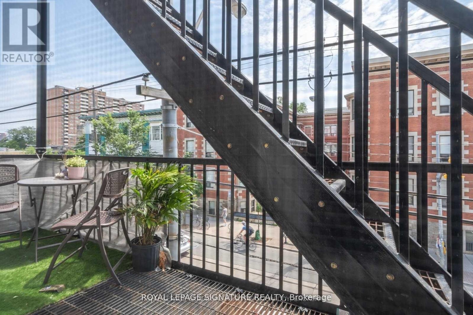 2a - 1 Lansdowne Avenue, Toronto (Roncesvalles), Ontario  M6K 1M2 - Photo 18 - W12886214