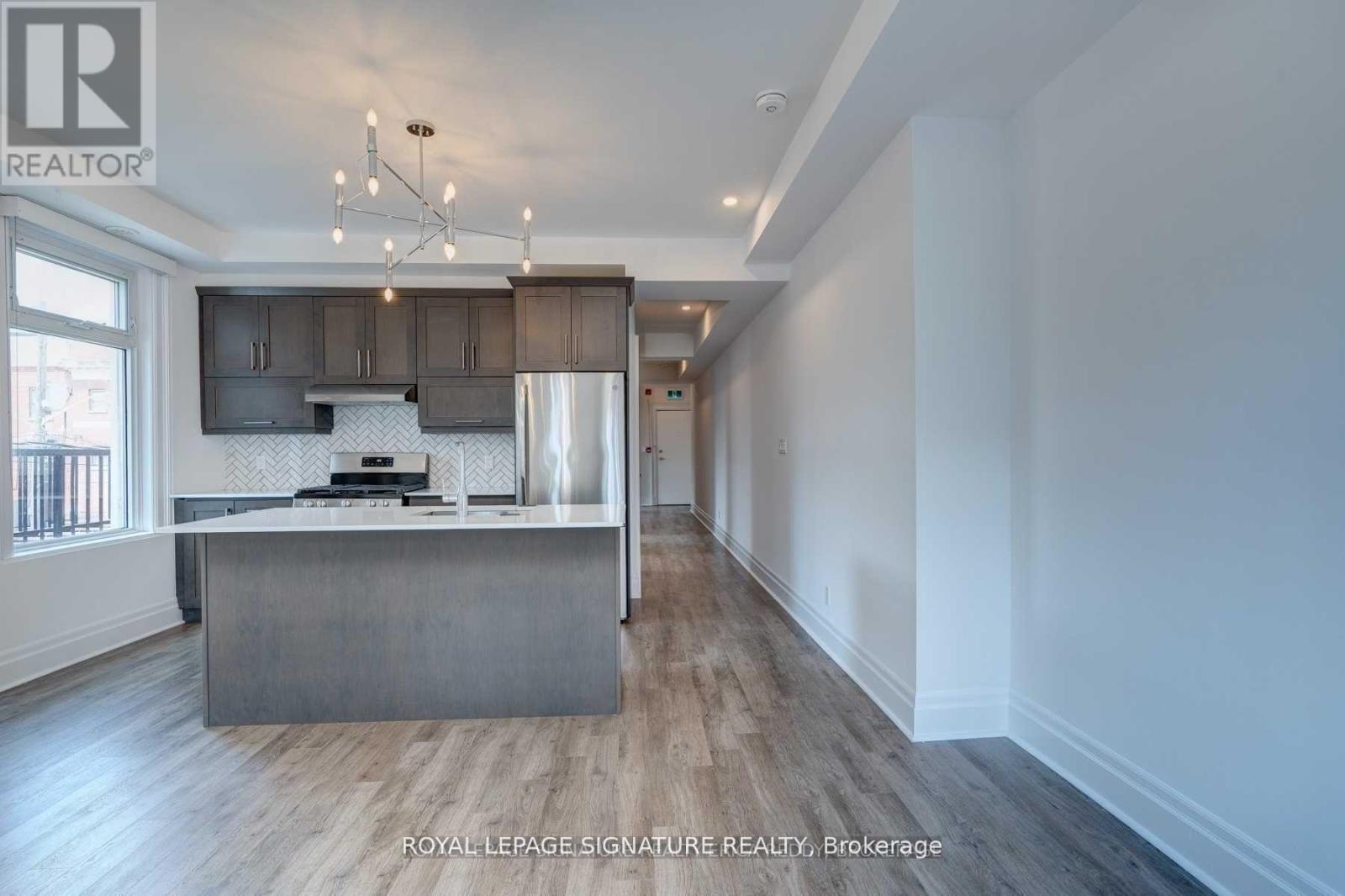 2a - 1 Lansdowne Avenue, Toronto (Roncesvalles), Ontario  M6K 1M2 - Photo 2 - W12886214