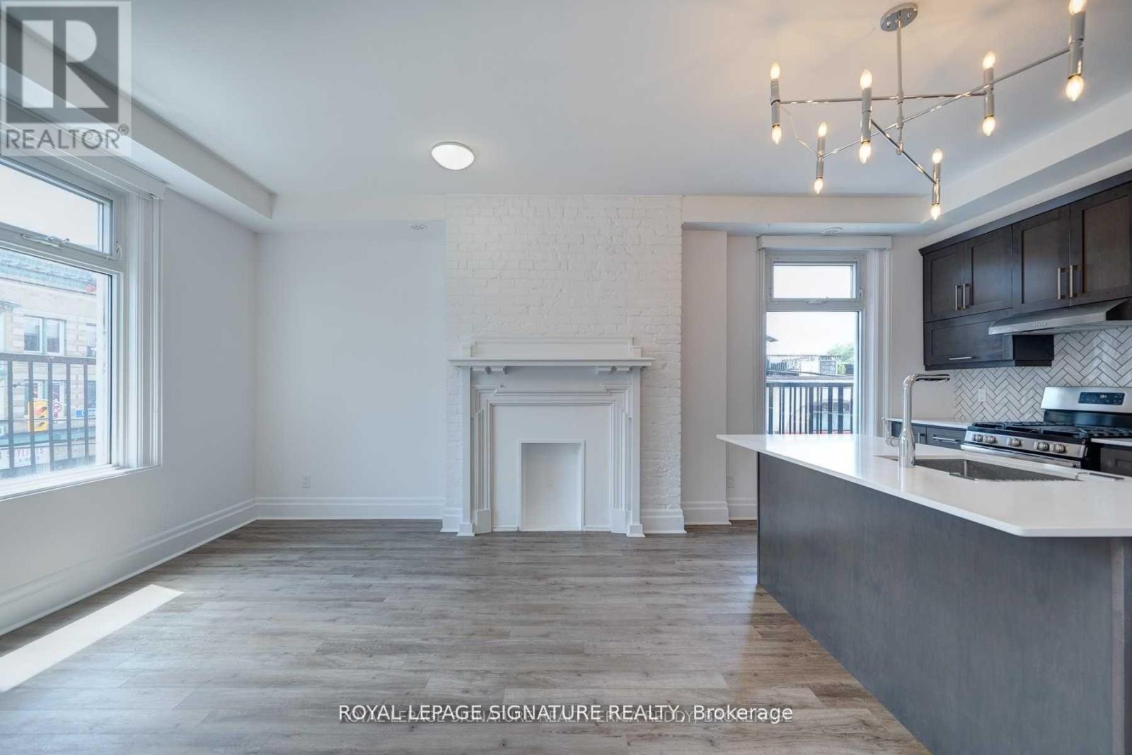 2a - 1 Lansdowne Avenue, Toronto (Roncesvalles), Ontario  M6K 1M2 - Photo 4 - W12886214