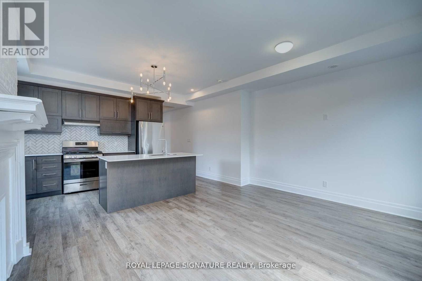 2a - 1 Lansdowne Avenue, Toronto (Roncesvalles), Ontario  M6K 1M2 - Photo 5 - W12886214