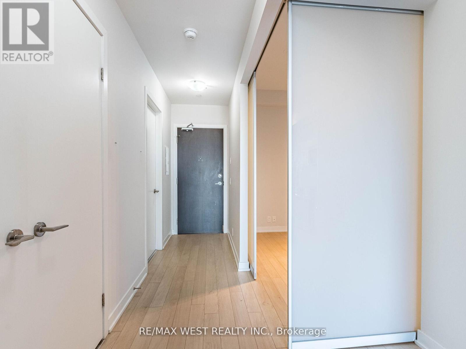 602 - 10 Park Lawn Road, Toronto (Mimico), Ontario  M8V 0H9 - Photo 7 - W12886228