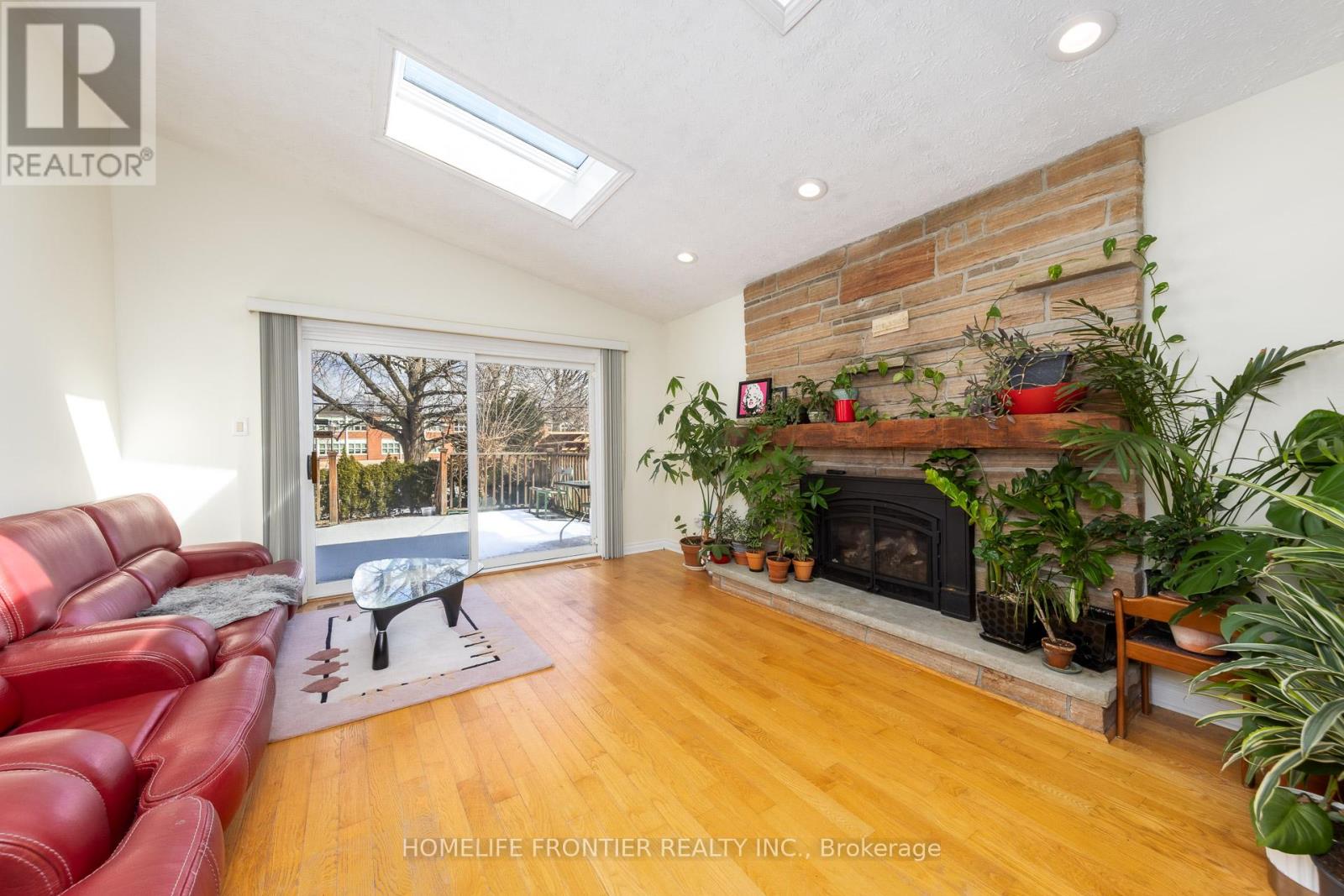 3223 Constitution Boulevard, Mississauga, Ontario  L4Y 2Z1 - Photo 16 - W12886238