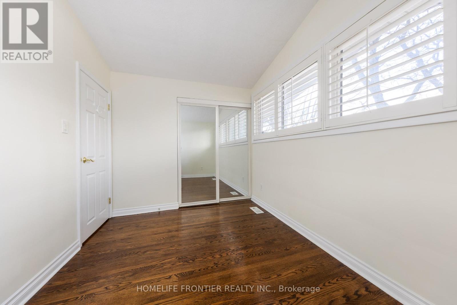 3223 Constitution Boulevard, Mississauga, Ontario  L4Y 2Z1 - Photo 27 - W12886238