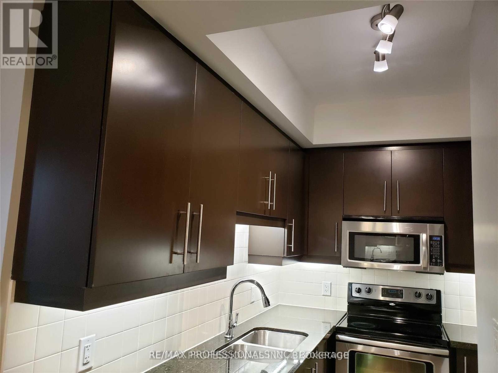 1902 - 50 Absolute Avenue, Mississauga (City Centre), Ontario  L4Z 0A9 - Photo 2 - W12886306