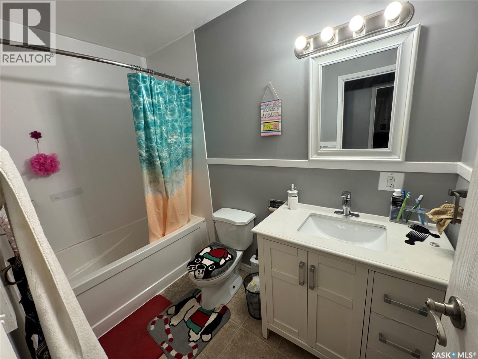 4164 Castle Road, Regina, Saskatchewan  S4S 6A4 - Photo 15 - SK030454