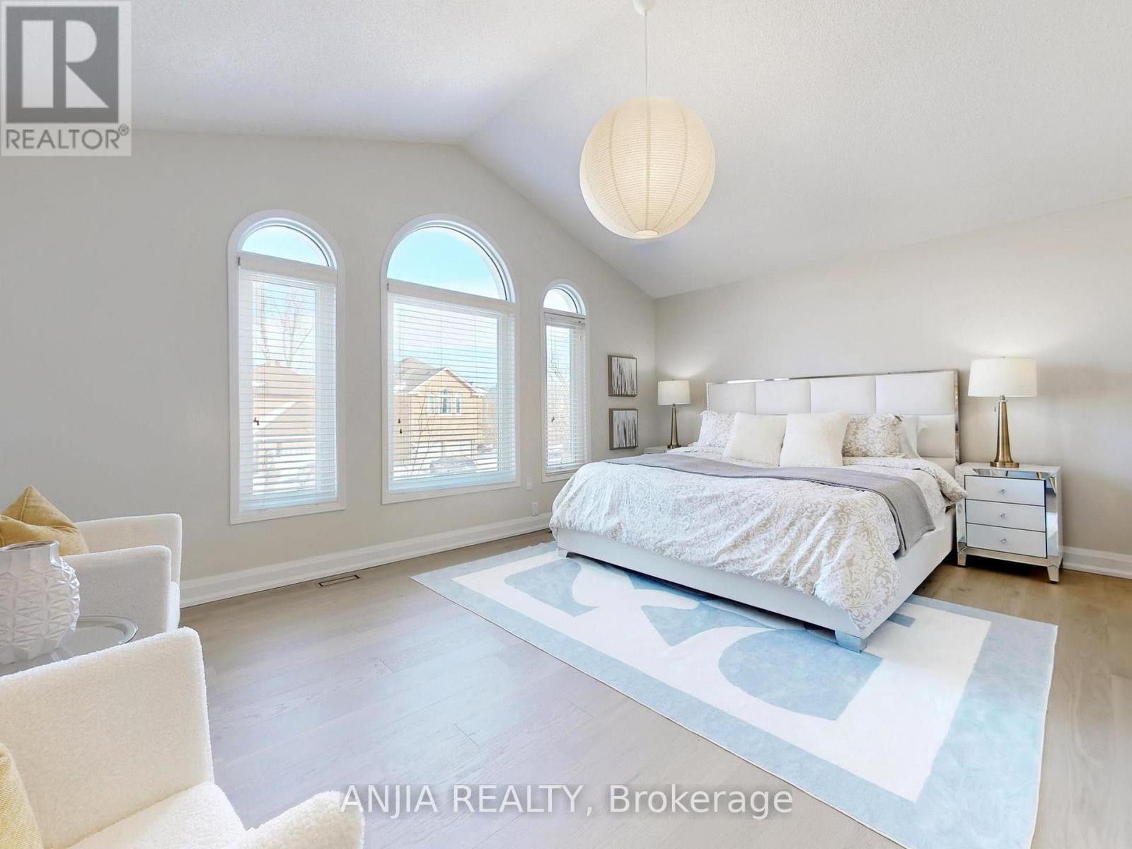 43 Leno Mills Avenue, Richmond Hill, Ontario  L4S 1C2 - Photo 25 - N12886264