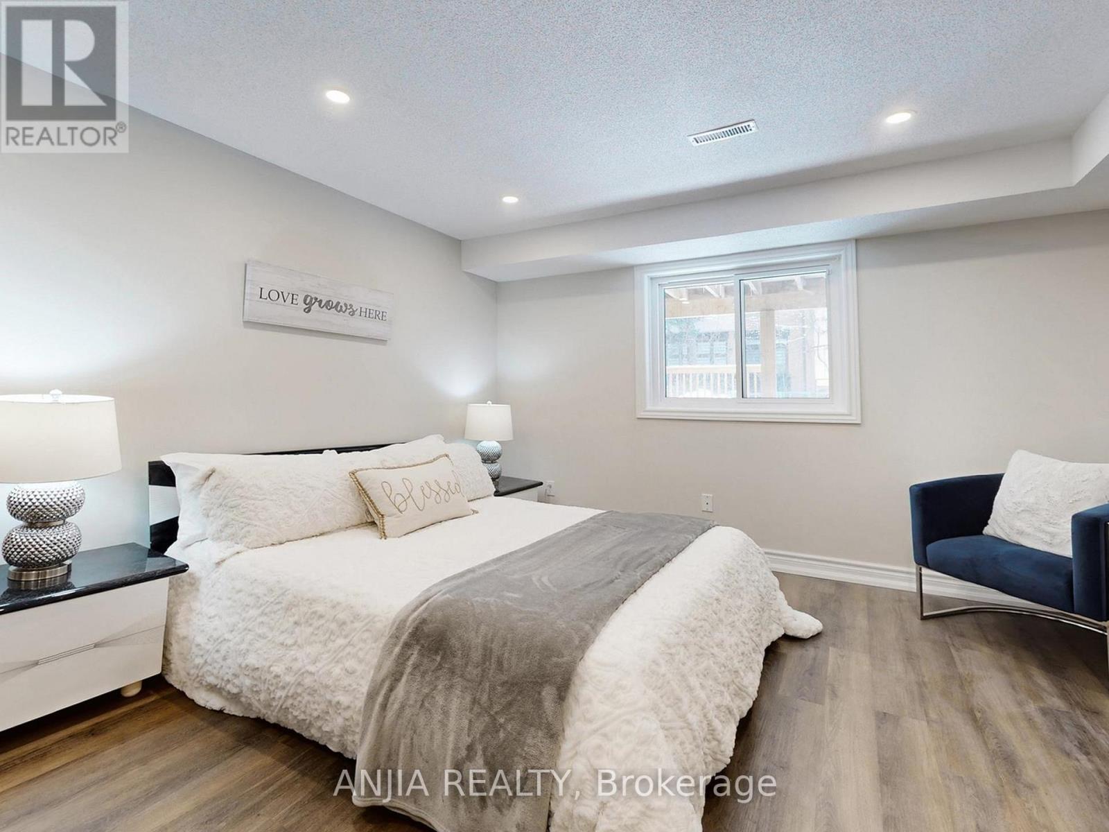 43 Leno Mills Avenue, Richmond Hill, Ontario  L4S 1C2 - Photo 44 - N12886264