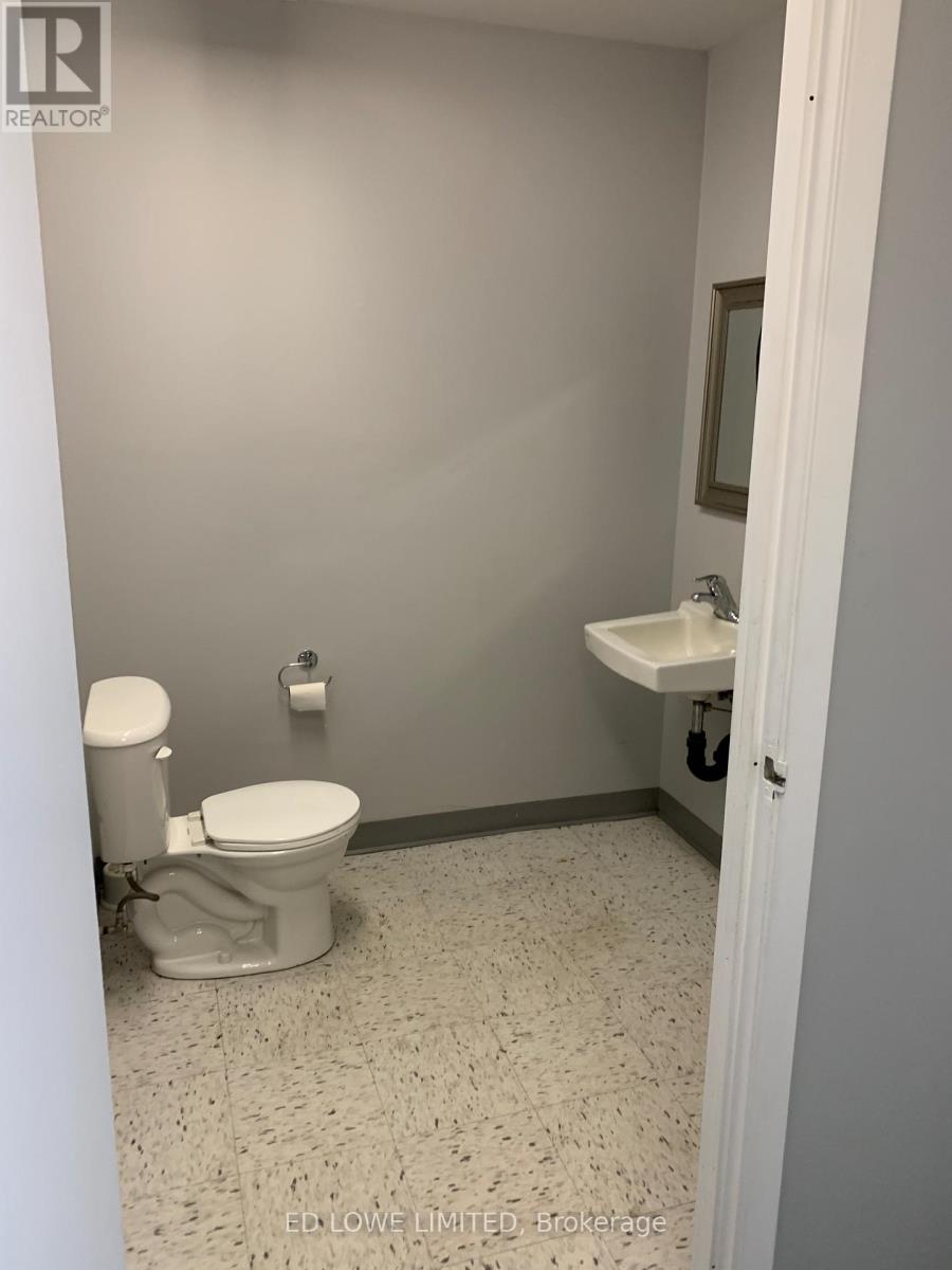 8 & 9 - 220 Bayview Drive, Barrie, Ontario L4N 4Y8 - Photo 9 - S12885982