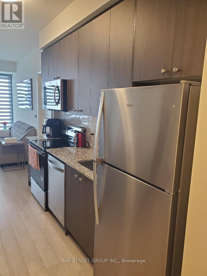 1101 - 1415 Dundas Street E, Oakville, Ontario  L6H 8A3 - Photo 10 - W12871914