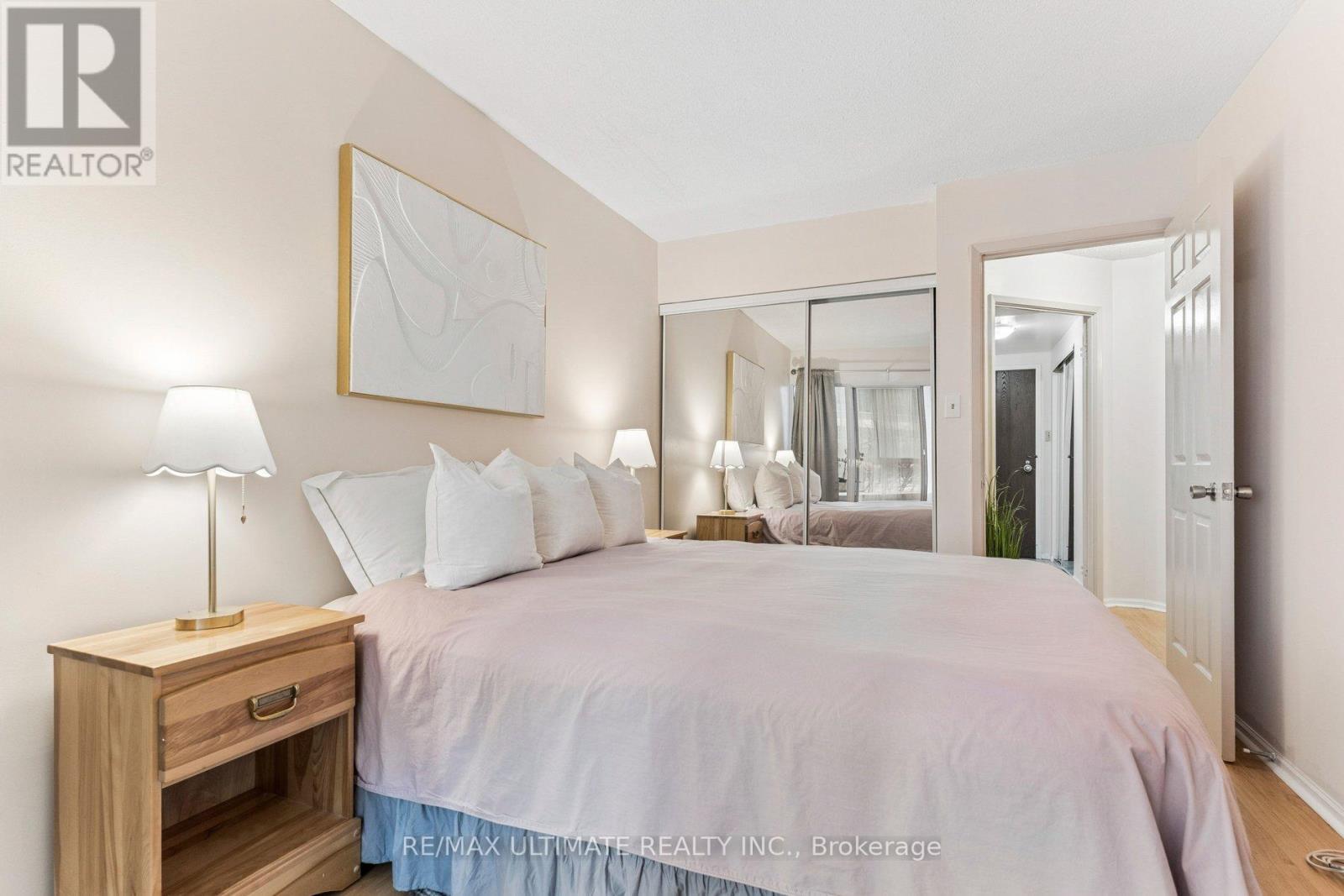 403 - 717 Bay Street, Toronto, Ontario M5G 2J9 - Photo 12 - C12870662