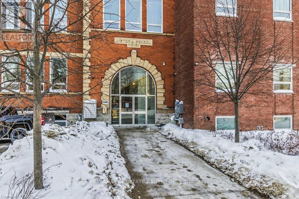 202 - 45 Delatre Street, Woodstock (Woodstock - North), Ontario  N4S 0E8 - Photo 2 - X12886224