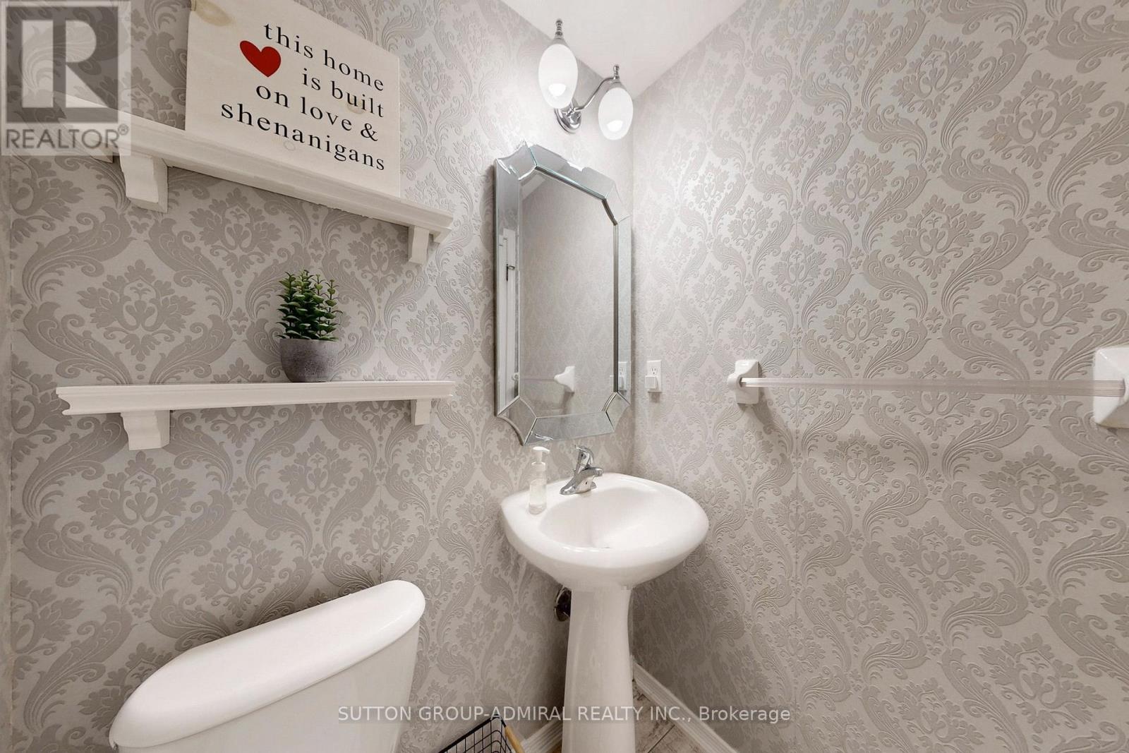 109 Bloomington Drive, Cambridge, Ontario  N1P 1J6 - Photo 10 - X12886352