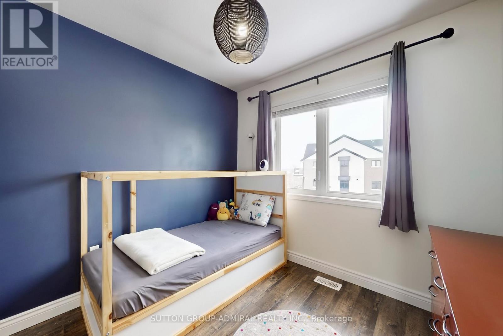 109 Bloomington Drive, Cambridge, Ontario  N1P 1J6 - Photo 14 - X12886352