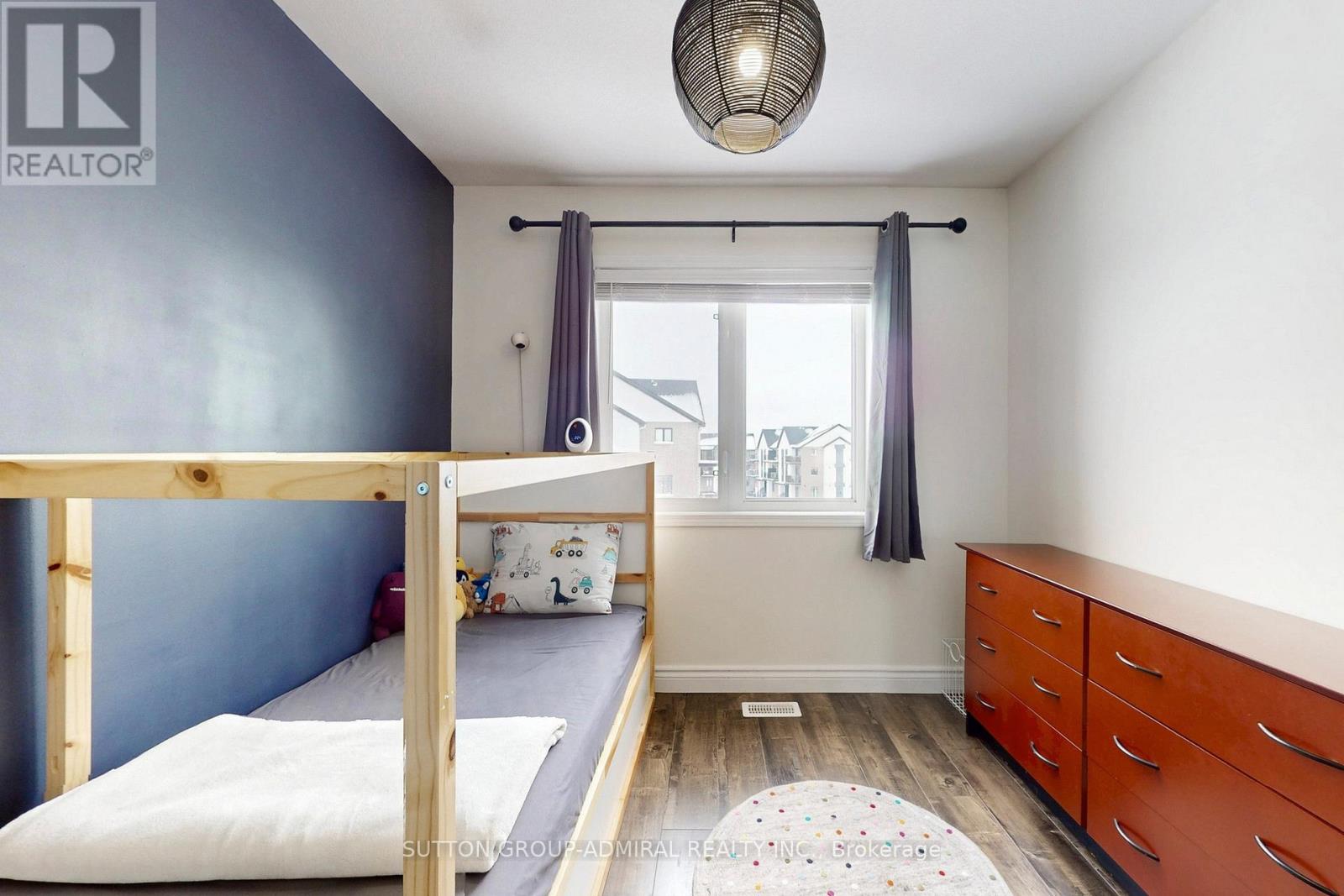 109 Bloomington Drive, Cambridge, Ontario  N1P 1J6 - Photo 15 - X12886352