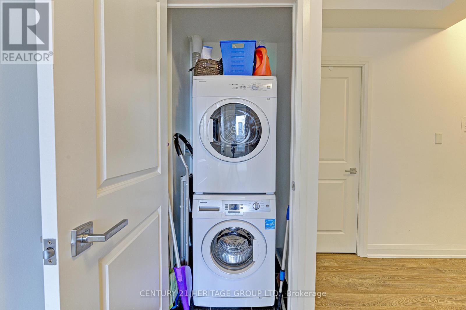 208 - 75 North Park Road, Vaughan, Ontario  L4J 0H8 - Photo 30 - N12882656