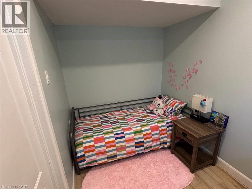 253 East 44th Street Unit# Lower, Hamilton, Ontario  L8T 3H7 - Photo 12 - 40812440