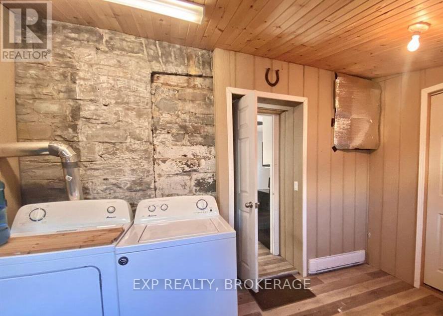 912 Purdy Mills Road, Kingston (West Of Sir John A. Blvd), Ontario  K7M 3M9 - Photo 13 - X12886668