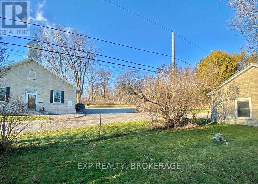 912 Purdy Mills Road, Kingston (West Of Sir John A. Blvd), Ontario  K7M 3M9 - Photo 15 - X12886668