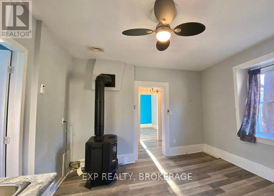 912 Purdy Mills Road, Kingston (West Of Sir John A. Blvd), Ontario  K7M 3M9 - Photo 7 - X12886668