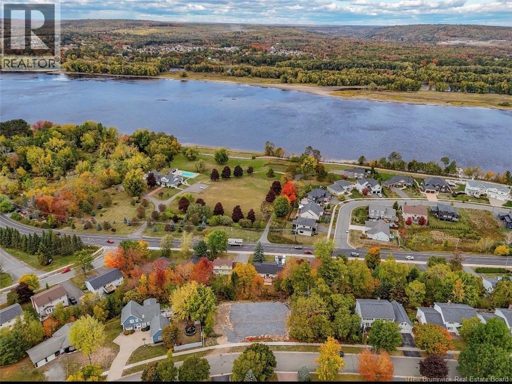 53 Kingswood Drive, Fredericton, New Brunswick  E3B 6Z8 - Photo 7 - NB134951