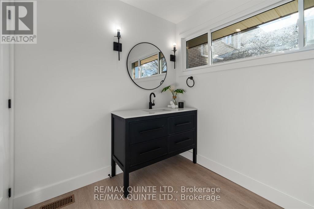 3 Cooke Court, Belleville (Belleville Ward), Ontario  K8N 5N4 - Photo 15 - X12886506