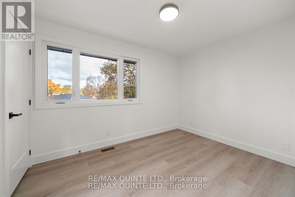 3 Cooke Court, Belleville (Belleville Ward), Ontario  K8N 5N4 - Photo 21 - X12886506