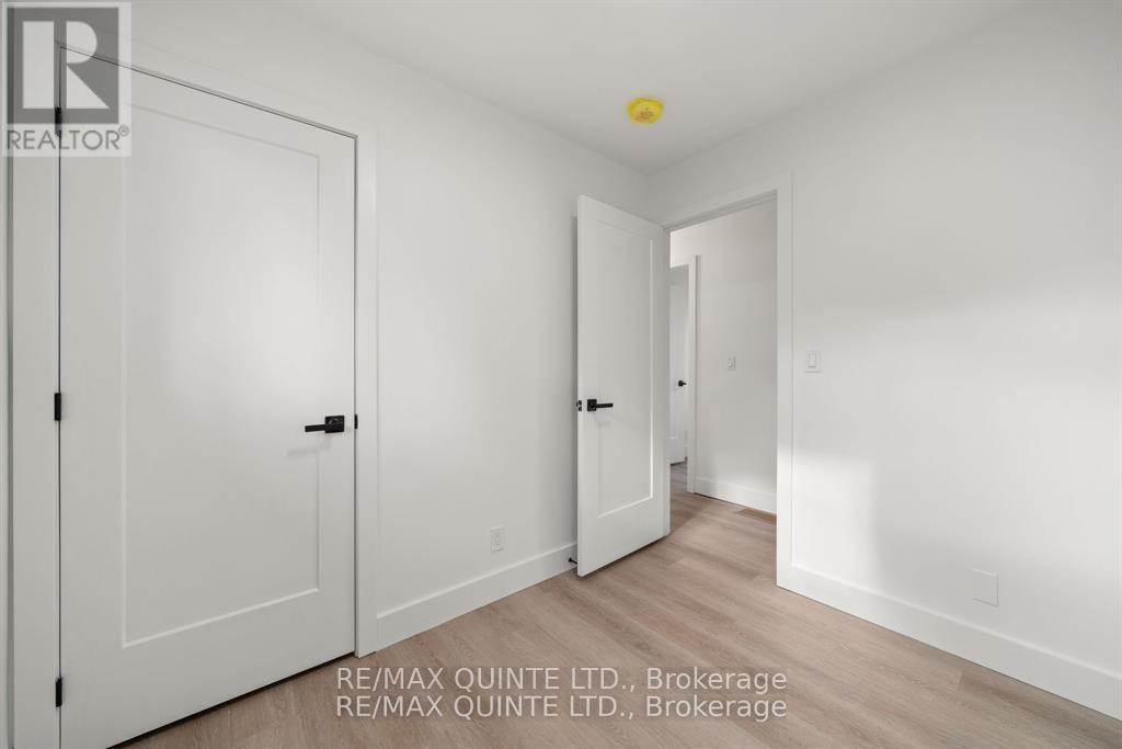 3 Cooke Court, Belleville (Belleville Ward), Ontario  K8N 5N4 - Photo 24 - X12886506