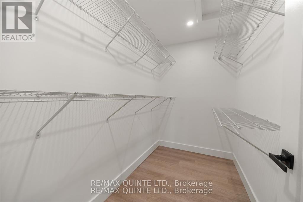 3 Cooke Court, Belleville (Belleville Ward), Ontario  K8N 5N4 - Photo 28 - X12886506