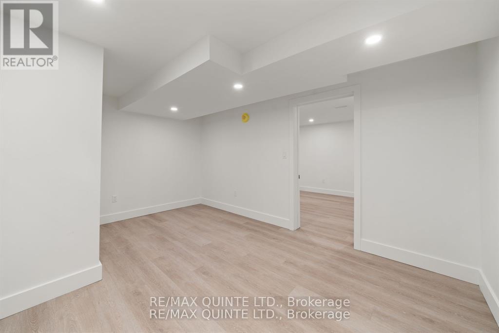 3 Cooke Court, Belleville (Belleville Ward), Ontario  K8N 5N4 - Photo 34 - X12886506