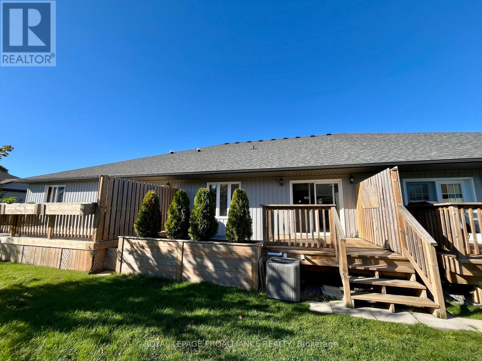 71 Dorchester Drive, Prince Edward County (Wellington), Ontario  K0K 3L0 - Photo 21 - X12886680