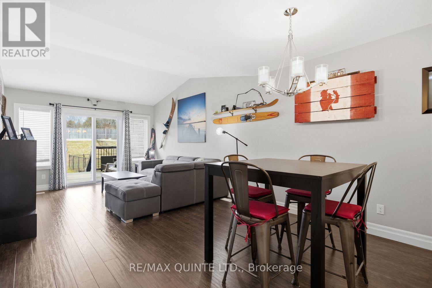 71 Aspen Drive, Quinte West, Ontario  K8V 0E2 - Photo 11 - X12886746