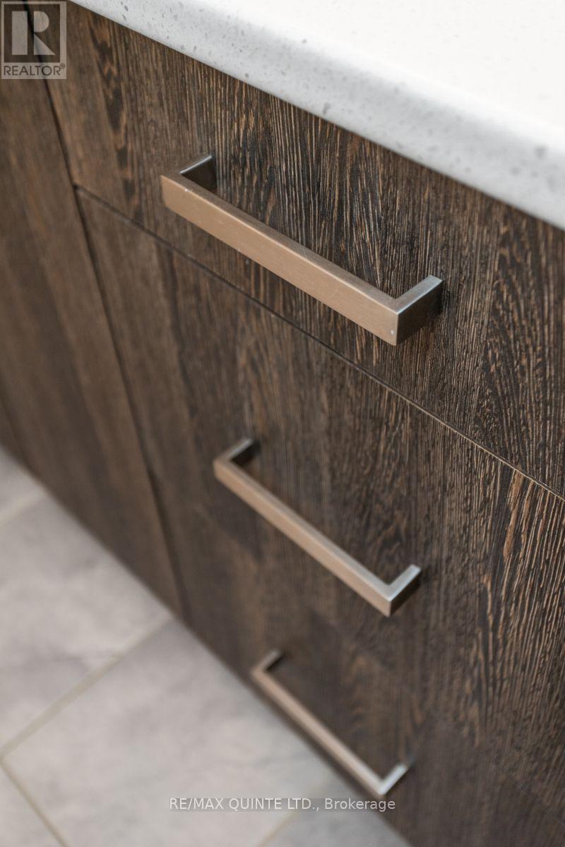 71 Aspen Drive, Quinte West, Ontario  K8V 0E2 - Photo 24 - X12886746