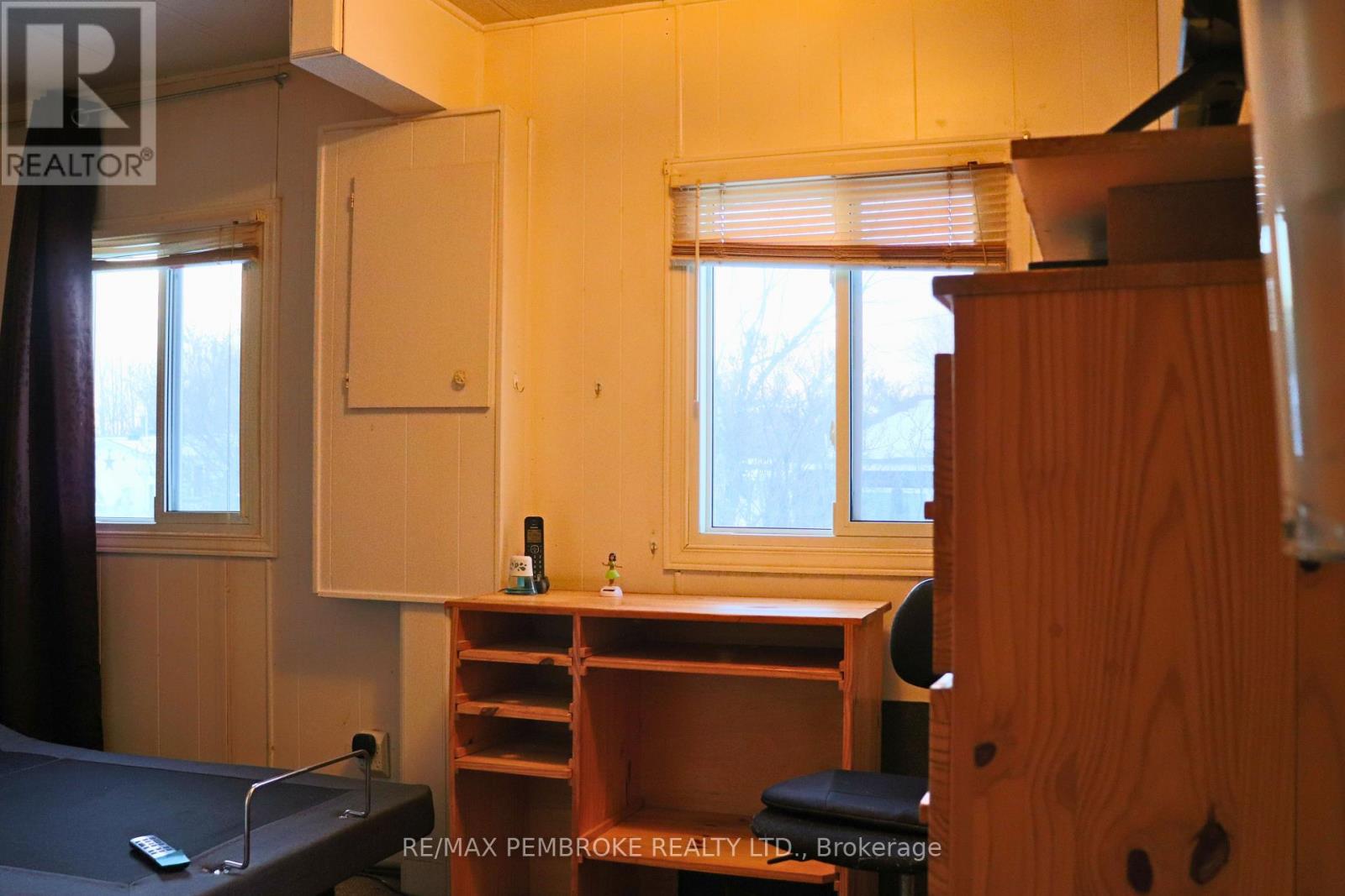 69 Pinehurst Estates, Petawawa, Ontario  K8H 2H2 - Photo 7 - X12882838