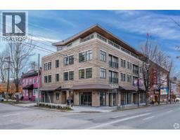 <div class="price">$45 / ft<sup>2</sup></div> 2681 Main Street, Vancouver<br><div style="margin-bottom:8px;"><small>RE/MAX Crest Realty</small></div>