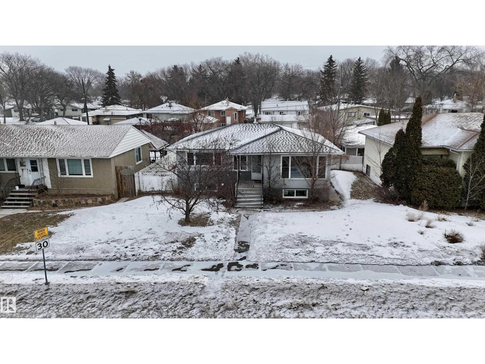 12033 54 ST NW, Edmonton, Alberta