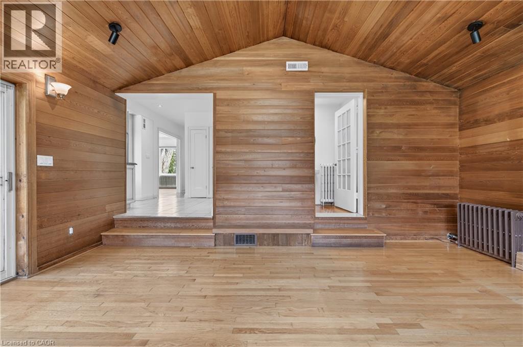 2317 Lakeshore Road, Burlington, Ontario  L7R 1B3 - Photo 24 - 40812292