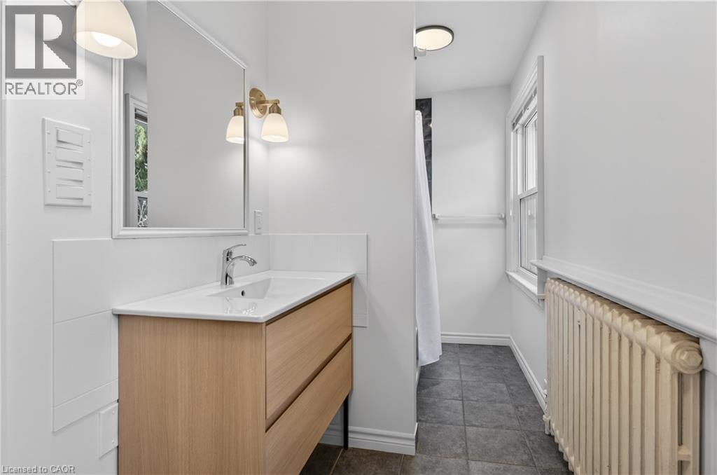 2317 Lakeshore Road, Burlington, Ontario  L7R 1B3 - Photo 28 - 40812292