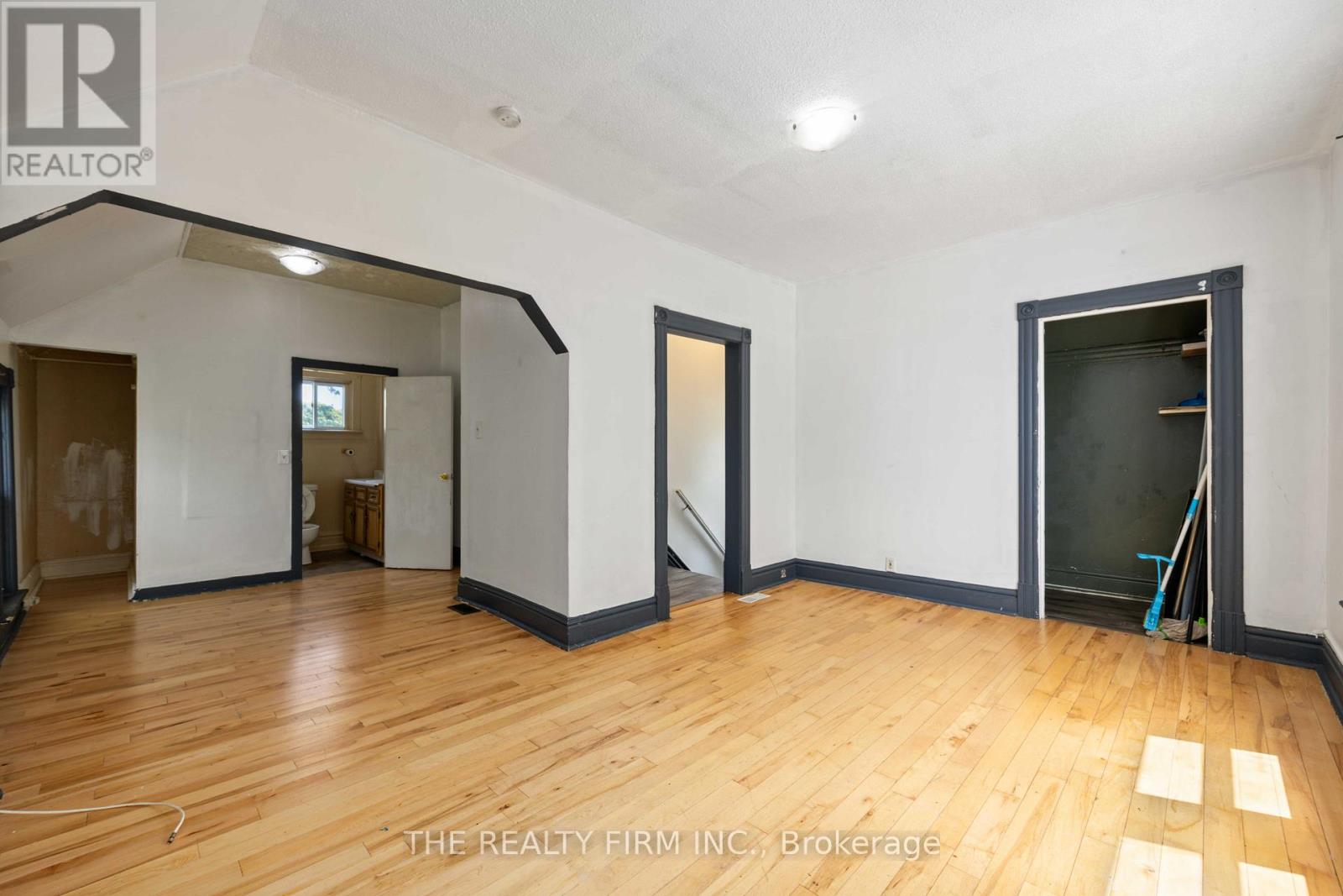 316 Confederation Street, Sarnia, Ontario  N7T 2A5 - Photo 14 - X12886452