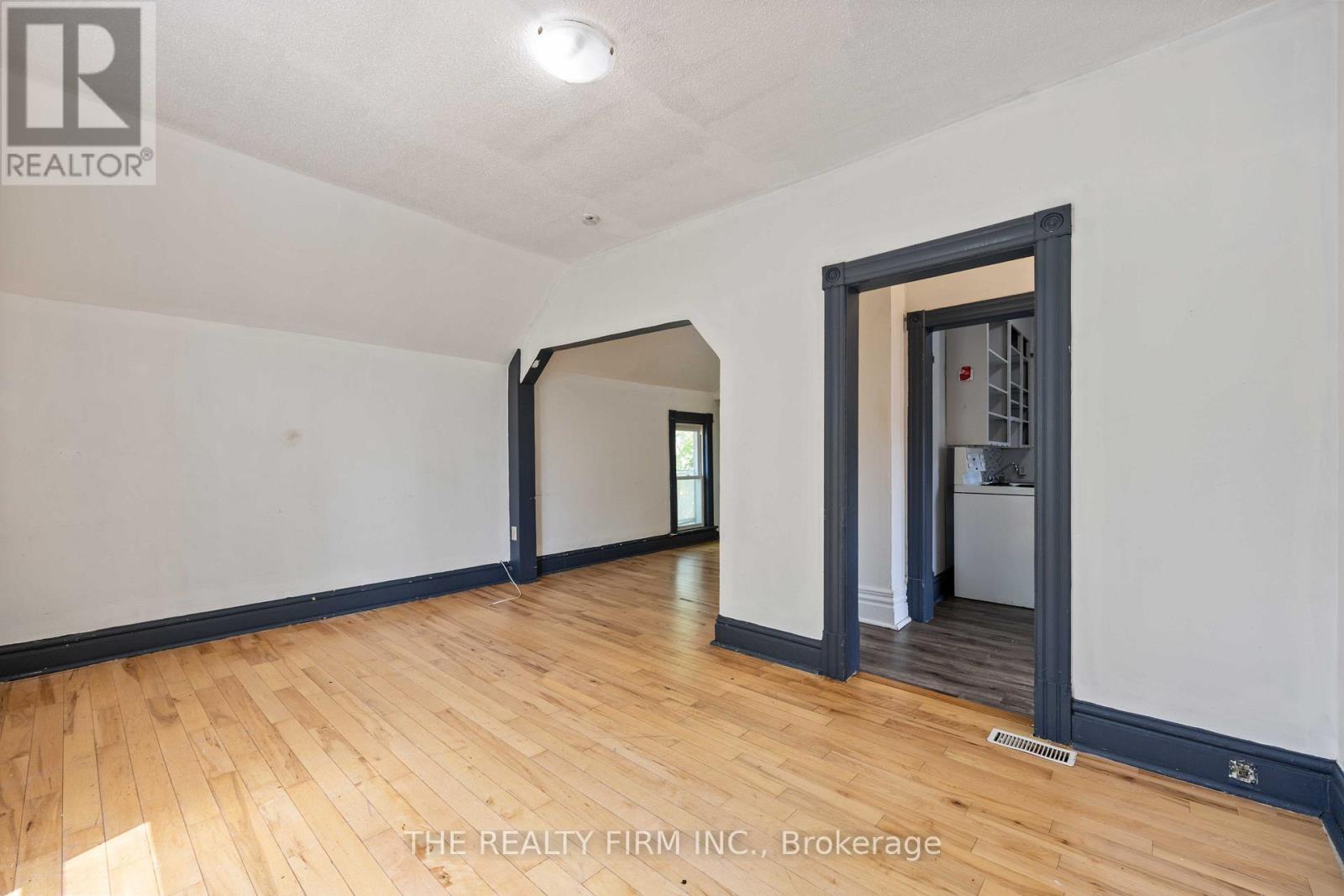 316 Confederation Street, Sarnia, Ontario  N7T 2A5 - Photo 16 - X12886452