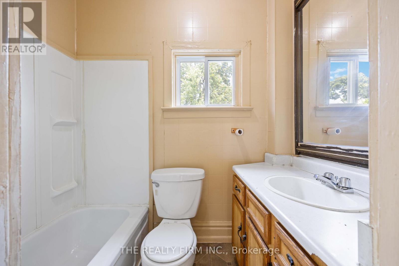 316 Confederation Street, Sarnia, Ontario  N7T 2A5 - Photo 20 - X12886452