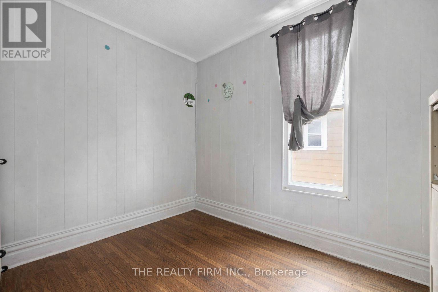 316 Confederation Street, Sarnia, Ontario  N7T 2A5 - Photo 9 - X12886452