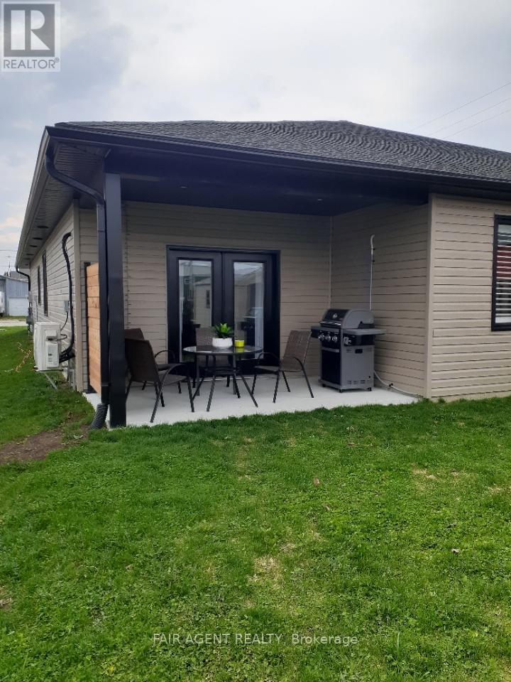 2 - 255 Albert Street, Huron East, Ontario  N0G 1H0 - Photo 15 - X12886456