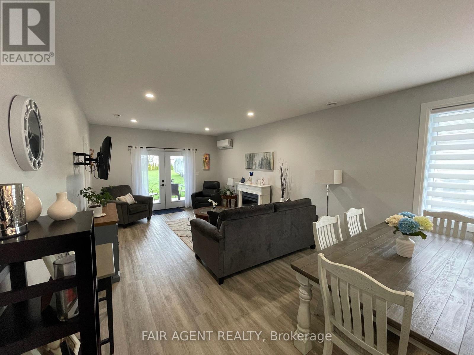 2 - 255 Albert Street, Huron East, Ontario  N0G 1H0 - Photo 8 - X12886456