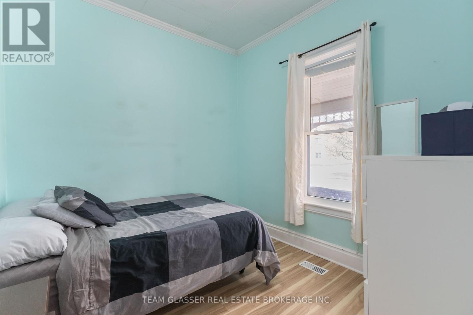 57 Locust Street, St. Thomas, Ontario  N5R 2C2 - Photo 27 - X12886594