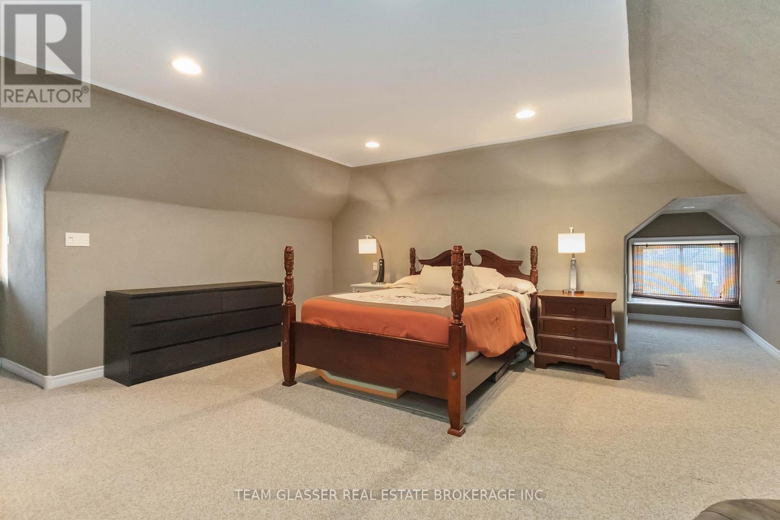 57 Locust Street, St. Thomas, Ontario  N5R 2C2 - Photo 35 - X12886594